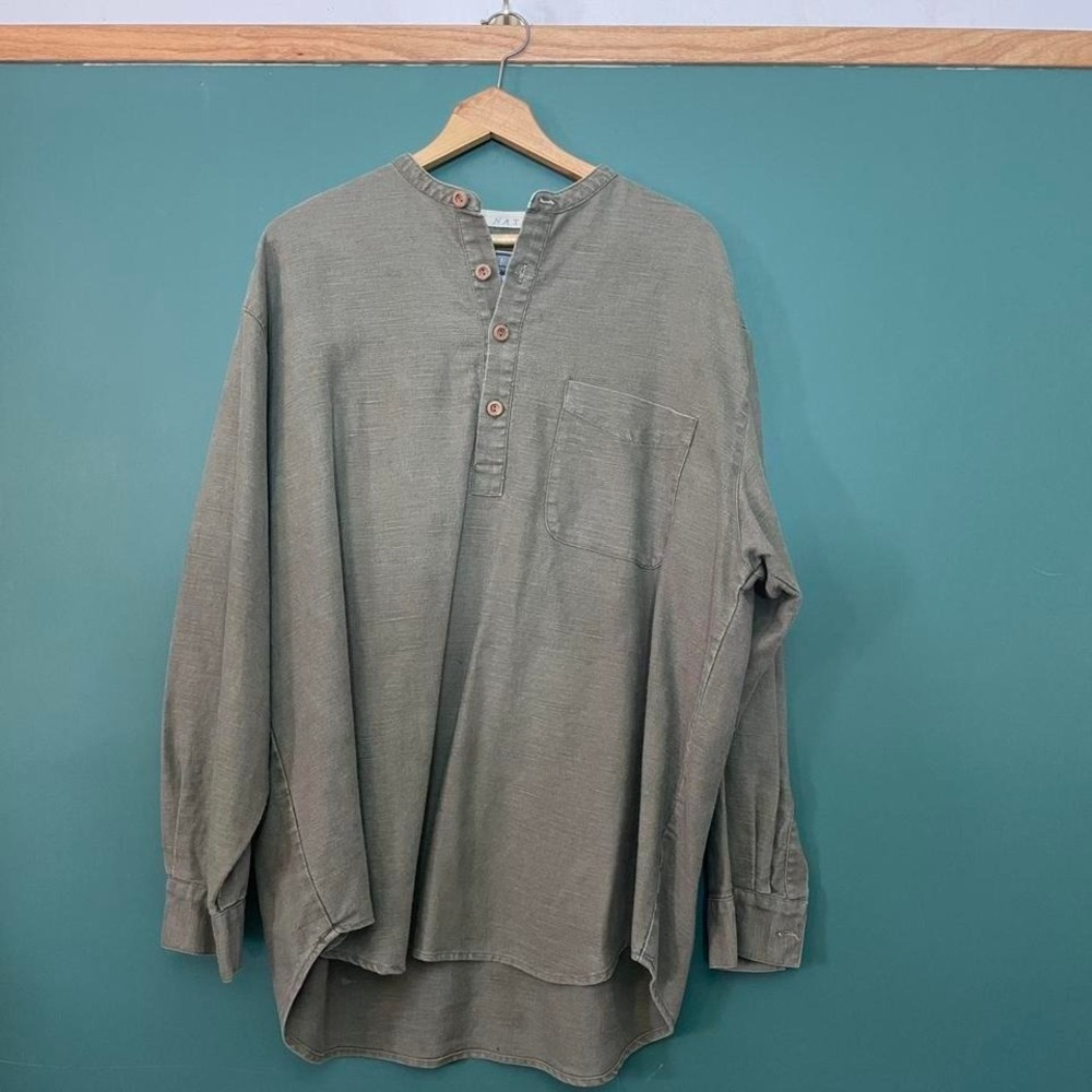 Vintage long sleeve button up shirt with pocket and beaded detail. 80% ramie